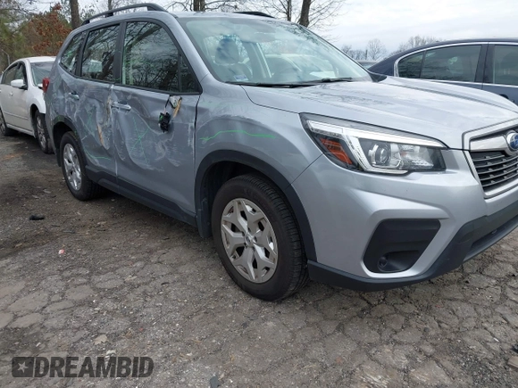 2019 Subaru Forester with VIN JF2SKACC9KH548793, listed as a IAAI auction lot 41552997 with 45,524 mi miles. Bid and sale history available at carsss.com. Image 1.