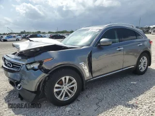 2015 Infiniti QX70 z VIN JN8CS1MU1FM380501, wystawiony jako Copart lot #58406725 z przebiegiem 90 028 mil mil oraz Szkoda całkowita • Salvage title. Historia ofert i sprzedaży dostępna na DreamBid. Obrazek 1.