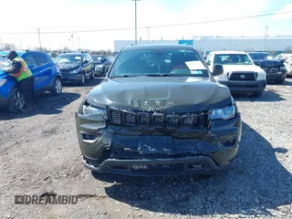 2016 Jeep Grand Cherokee Laredo z VIN 1C4RJFAG2GC454861, wystawiony jako IAAI lot #41964977 z przebiegiem 180 592 mil mil oraz . Historia ofert i sprzedaży dostępna na DreamBid. Obrazek 6.
