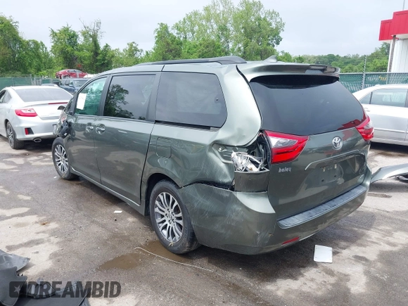 2020 Toyota Sienna XLE Auto Access Seat z VIN 5TDYZ3DC6LS021788, wystawiony jako IAAI lot #42178834 z przebiegiem 132 107 mil mil oraz . Historia ofert i sprzedaży dostępna na DreamBid. Obrazek 3.