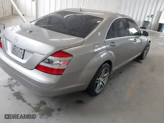 2007 Mercedes-Benz S-Class 5.5L V8 with VIN WDDNG71X07A081212, listed as a IAAI auction lot 41971565 with 166,904 mi miles. Bid and sale history available at carsss.com. Image 4.