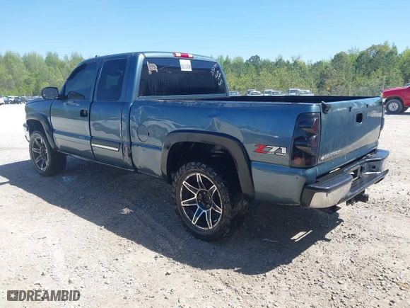 2006 Chevrolet Silverado 1500 LT2 with VIN 1GCEK19B46Z232471, listed as a IAAI auction lot 42039919 with 380,562 mi miles. Bid and sale history available at carsss.com. Image 3.