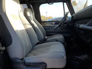 1993 Jeep Wrangler with VIN 1J4FY29S1PP235666, listed as a Copart auction lot 76386274 with 0 mi miles and Non Repairable. Bid and sale history available at carsss.com. Image 10.