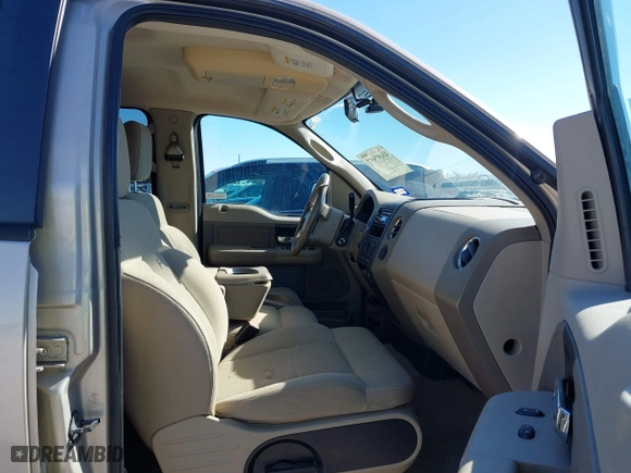 2007 Ford F-150 XLT with VIN 1FTRW12W67KC87730, listed as a IAAI auction lot 41657957 with 142,982 mi miles. Bid and sale history available at carsss.com. Image 5.