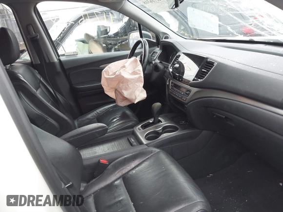 2019 Honda Pilot EX-L with VIN 5FNYF6H59KB032437, listed as a IAAI auction lot 41716318 with 103,556 mi miles. Bid and sale history available at carsss.com. Image 5.