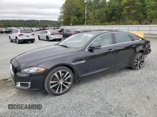 2019 Jaguar XJ Portfolio with VIN SAJWA2G77K8W17956, listed as a Copart auction lot 71780024 with 41,462 mi miles and Salvage Title. Bid and sale history available at DreamBid. Image 1.
