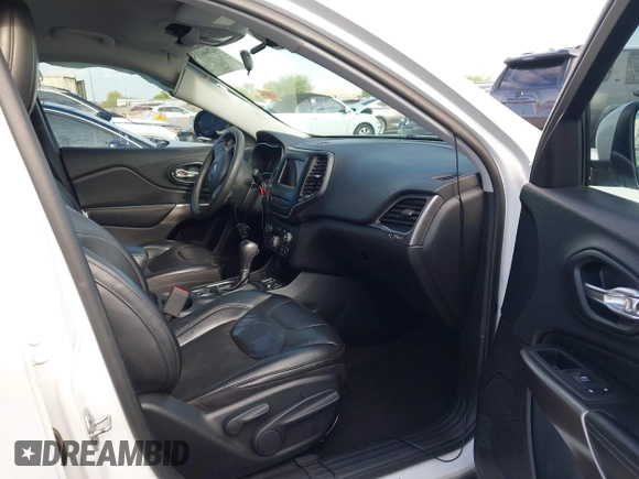 2020 Jeep Cherokee Latitude Plus with VIN 1C4PJLLB4LD634130, listed as a IAAI auction lot 42644338 with 117,774 mi miles and . Bid and sale history available at DreamBid. Image 5.