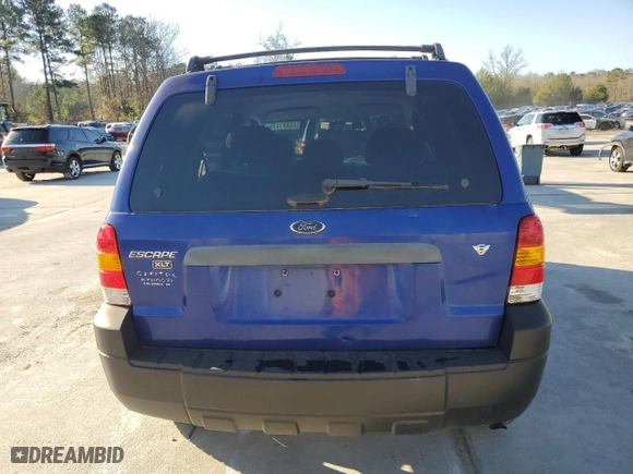 2005 Ford Escape XLT with VIN 1FMYU03145KE00758, listed as a Copart auction lot 43831175 with 225,341 mi miles and Salvage Title. Bid and sale history available at carsss.com. Image 6.