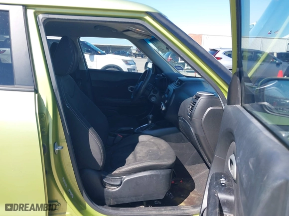 2014 Kia Soul with VIN KNDJN2A21E7721430, listed as a IAAI auction lot 41657615 with 1 mi miles. Bid and sale history available at carsss.com. Image 5.