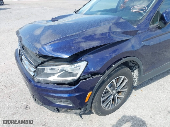 2021 Volkswagen Tiguan S with VIN 3VV1B7AX0MM151055, listed as a IAAI auction lot 41514874 with 20,513 mi miles. Bid and sale history available at carsss.com. Image 6.