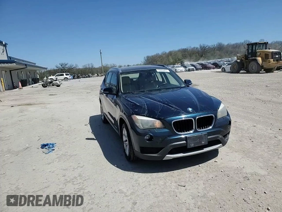 2013 BMW X1 xDrive28i z VIN WBAVL1C59DVR90212, wystawiony jako Copart lot #55884405 z przebiegiem 92 613 mil mil oraz Czysty tytuł • Clean title. Historia ofert i sprzedaży dostępna na DreamBid. Obrazek 14.