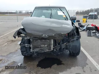 2010 Kia Soul + with VIN KNDJT2A21A7159044, listed as a IAAI auction lot 41877813 with 121,814 mi miles. Bid and sale history available at carsss.com. Image 6.