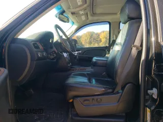 2007 Chevrolet Avalanche LT w/3LT with VIN 3GNFK12387G272522, listed as a Copart auction lot 77081404 with Not Provided miles and Clean Title. Bid and sale history available at carsss.com. Image 7.