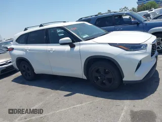 2021 Toyota Highlander L with VIN 5TDZZRAH7MS072385, listed as a IAAI auction lot 42281326 with 101,433 mi miles and . Bid and sale history available at DreamBid. Image 14.
