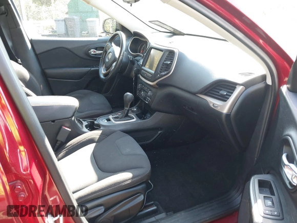 2017 Jeep Cherokee Latitude с VIN 1C4PJMCS4HW563755, выставлен на аукционе IAAI как лот 41982417 с пробегом 102 243 миль миль и . История ставок и продаж доступна на DreamBid. Изображение 5.