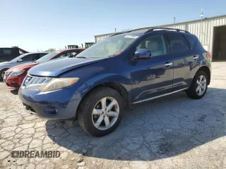 2010 Nissan Murano LE z VIN JN8AZ1MU4AW008568, wystawiony jako Copart lot #52178065 z przebiegiem 126 024 mil mil oraz Czysty tytuł • Clean title. Historia ofert i sprzedaży dostępna na DreamBid. Obrazek 1.