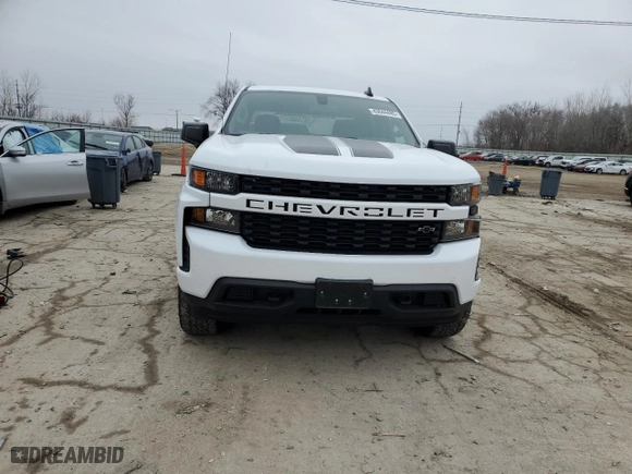 2021 Chevrolet Silverado 1500 Custom with VIN 1GCPYBEKXMZ420833, listed as a Copart auction lot 43644485 with 58,175 mi miles and Salvage Title. Bid and sale history available at carsss.com. Image 5.