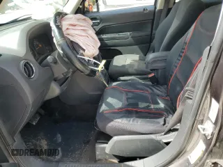 2015 Jeep Patriot Altitude with VIN 1C4NJPBAXFD326150, listed as a Copart auction lot 47578975 with 153,178 mi miles and Non Repairable. Bid and sale history available at DreamBid. Image 7.