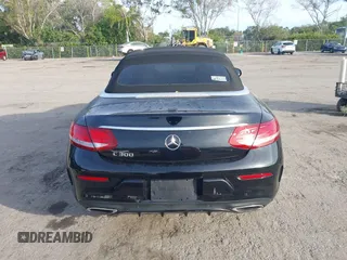 2018 Mercedes-Benz C 300 with VIN WDDWK4JB3JF728539, listed as a IAAI auction lot 41299075 with 88,438 mi miles and . Bid and sale history available at DreamBid. Image 16.