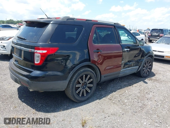 2012 Ford Explorer XLT with VIN 1FMHK7D83CGA34527, listed as a IAAI auction lot 42500554 with 195,354 mi miles and . Bid and sale history available at DreamBid. Image 4.