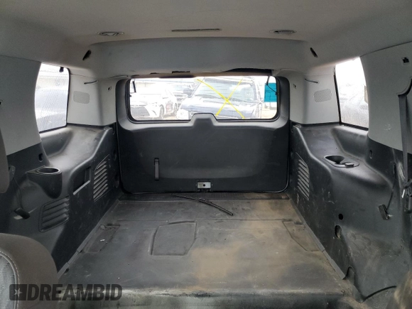 2020 Chevrolet Tahoe Commercial z VIN 1GNLCDEC0LR240249, wystawiony jako Copart lot #84600584 z przebiegiem 145 931 mil mil oraz Czysty tytuł • Clean title. Historia ofert i sprzedaży dostępna na DreamBid. Obrazek 10.