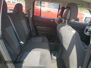 2016 Jeep Patriot Sport z VIN 1C4NJPBA9GD669842, wystawiony jako Copart lot #57830245 z przebiegiem 87 962 mil mil oraz Czysty tytuł • Clean title. Historia ofert i sprzedaży dostępna na DreamBid. Obrazek 11.