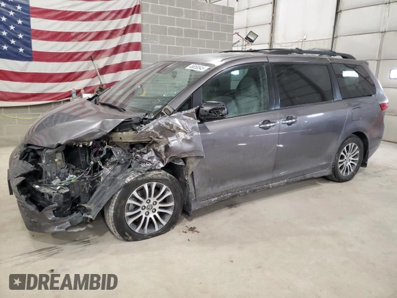 2020 Toyota Sienna XLE Auto Access Seat with VIN 5TDYZ3DC4LS039013, listed as a Copart auction lot 46858545 with 103,103 mi miles and Salvage Title. Bid and sale history available at carsss.com. Image 1.