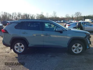 2019 Toyota RAV4 Hybrid XLE with VIN JTMRWRFV0KD013274, listed as a IAAI auction lot 41918992 with 97,850 mi miles. Bid and sale history available at carsss.com. Image 13.