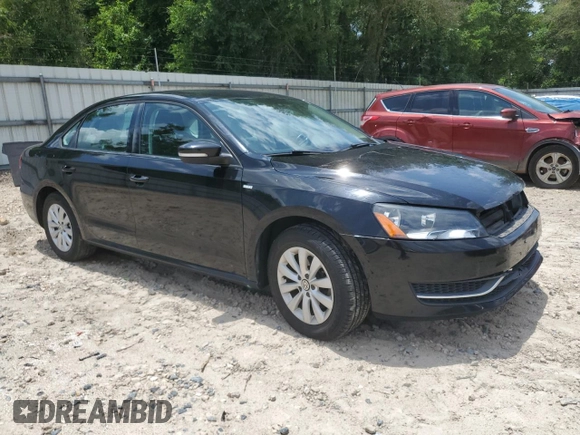 2014 Volkswagen Passat S z VIN 1VWAT7A30EC078066, wystawiony jako Copart lot #58312015 z przebiegiem 123 397 mil mil oraz Szkoda całkowita • Salvage title. Historia ofert i sprzedaży dostępna na DreamBid. Obrazek 4.