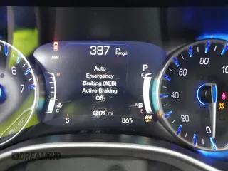 2023 Chrysler Pacifica Touring L с VIN 2C4RC1BG2PR560147, выставлен на аукционе IAAI как лот 42532832 с пробегом 62 179 миль миль и . История ставок и продаж доступна на DreamBid. Изображение 7.