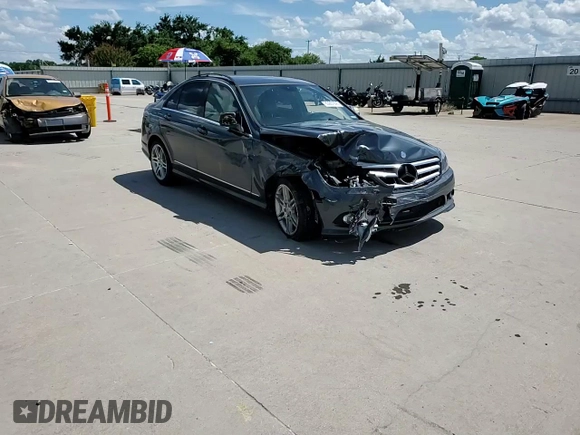 2008 Mercedes-Benz C 350 Sport z VIN WDDGF56X98R027676, wystawiony jako Copart lot #63007845 z przebiegiem 250 368 mil mil oraz Szkoda całkowita • Salvage title. Historia ofert i sprzedaży dostępna na DreamBid. Obrazek 13.