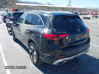 2024 Mercedes-Benz GLC 300 z VIN W1NKM4HBXRF159332, wystawiony jako IAAI lot #41529147 z przebiegiem 4 322 mil mil oraz . Historia ofert i sprzedaży dostępna na DreamBid. Obrazek 3.