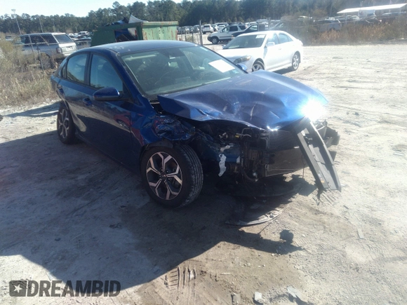 2019 Kia Forte LXS with VIN 3KPF24AD7KE067427, listed as a IAAI auction lot 41335311 with 35,952 mi miles. Bid and sale history available at carsss.com. Image 1.