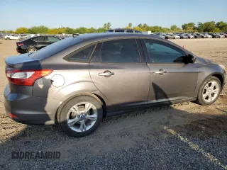 2013 Ford Focus SE z VIN 1FADP3F22DL233878, wystawiony jako Copart lot #52598475 z przebiegiem 131 539 mil mil oraz Szkoda całkowita • Salvage title. Historia ofert i sprzedaży dostępna na DreamBid. Obrazek 3.