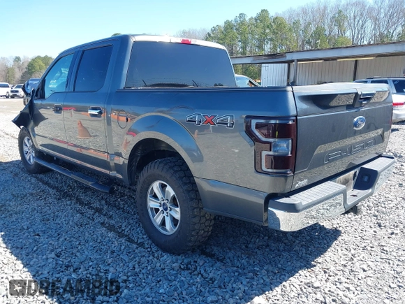 2018 Ford F-150 XL with VIN 1FTEW1E56JFC63963, listed as a IAAI auction lot 41776075 with 176,140 mi miles. Bid and sale history available at carsss.com. Image 3.