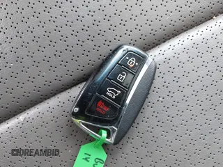2014 Hyundai Santa Fe z VIN 5XYZUDLB9EG227009, wystawiony jako IAAI lot #42272191 z przebiegiem 97 474 mil mil oraz . Historia ofert i sprzedaży dostępna na DreamBid. Obrazek 11.