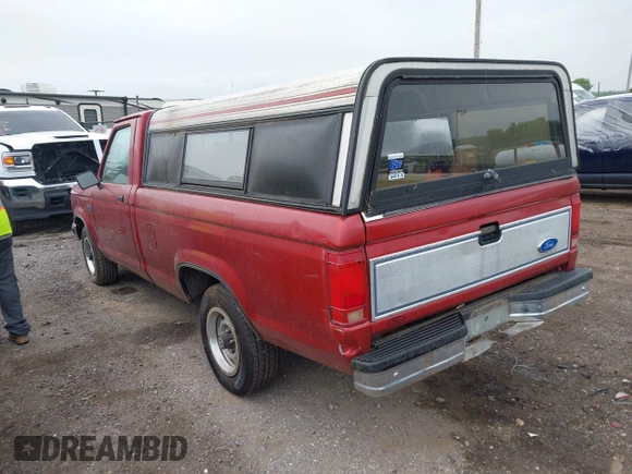 1992 Ford Ranger XLT z VIN 1FTCR10X8NUC56232, wystawiony jako IAAI lot #42307915 z przebiegiem 76 475 mil mil oraz . Historia ofert i sprzedaży dostępna na DreamBid. Obrazek 3.