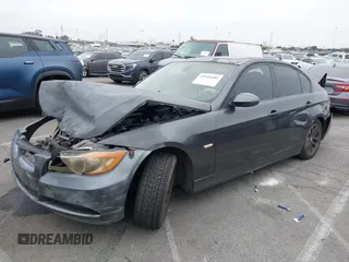 2006 BMW 3 Series 325i with VIN WBAVB13596PT09847, listed as a IAAI auction lot 42444103 with 215,179 mi miles and . Bid and sale history available at DreamBid. Image 2.