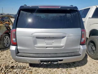 2015 GMC Yukon XL SLT with VIN 1GKS1HKC8FR667578, listed as a Copart auction lot 44916135 with 206,872 mi miles and Salvage Title. Bid and sale history available at carsss.com. Image 6.