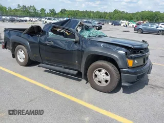 2006 Chevrolet Colorado LS z VIN 1GCCS148268275649, wystawiony jako IAAI lot #42142961 z przebiegiem 191 583 mil mil oraz . Historia ofert i sprzedaży dostępna na DreamBid. Obrazek 1.