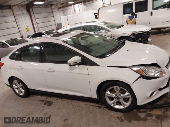 2014 Ford Focus SE with VIN 1FADP3F21EL200534, listed as a IAAI auction lot 41942026 with 61,414 mi miles. Bid and sale history available at carsss.com. Image 13.