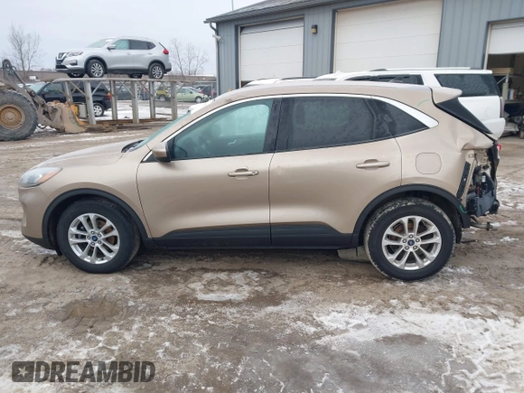 2020 Ford Escape SE with VIN 1FMCU0G60LUB97403, listed as a IAAI auction lot 41544829 with 47,734 mi miles. Bid and sale history available at carsss.com. Image 15.