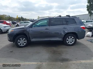 2013 Toyota Highlander with VIN 5TDZK3EH8DS142438, listed as a IAAI auction lot 41457469 with 165,347 mi miles. Bid and sale history available at carsss.com. Image 15.