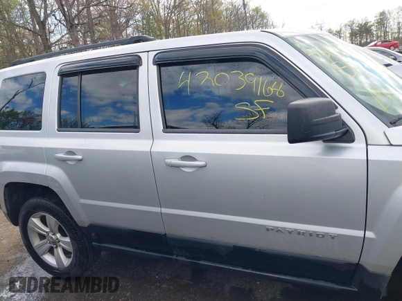 2011 Jeep Patriot Sport with VIN 1J4NF1GBXBD118483, listed as a IAAI auction lot 42039168 with 174,048 mi miles. Bid and sale history available at carsss.com. Image 13.