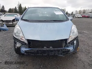 2009 Honda Fit Sport w/Navi with VIN JHMGE886X9S042490, listed as a IAAI auction lot 41931712 with 111,088 mi miles. Bid and sale history available at carsss.com. Image 13.