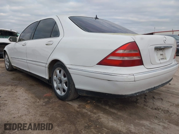 2001 Mercedes-Benz S-Class with VIN WDBNG75J21A204515, listed as a IAAI auction lot 41467757 with 1 mi miles. Bid and sale history available at carsss.com. Image 3.