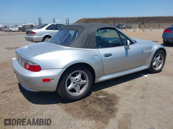 2001 BMW Z3 3.0 с VIN WBACN53401LL48257, выставлен на аукционе IAAI как лот 42386916 с пробегом 161 737 миль миль и . История ставок и продаж доступна на DreamBid. Изображение 4.