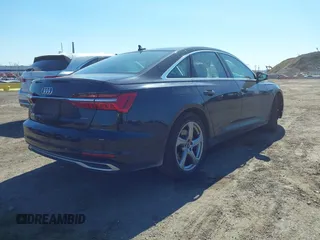 2024 Audi A6 Premium z VIN WAUD3BF23RN039157, wystawiony jako IAAI lot #42027973 z przebiegiem 11 331 mil mil oraz . Historia ofert i sprzedaży dostępna na DreamBid. Obrazek 4.