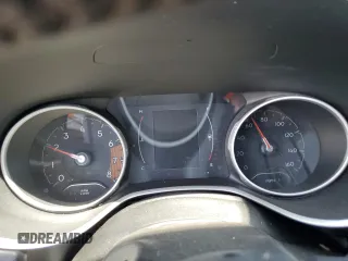 2020 Jeep Compass Altitude z VIN 3C4NJCBB3LT229797, wystawiony jako Copart lot #53232995 z przebiegiem Nie podano mil oraz Szkody całkowita. Historia ofert i sprzedaży dostępna na DreamBid. Obrazek 9.