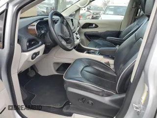 2022 Chrysler Pacifica Limited with VIN 2C4RC1GG7NR175799, listed as a Copart auction lot 63038045 with 32,317 mi miles and Clean title. Bid and sale history available at DreamBid. Image 7.